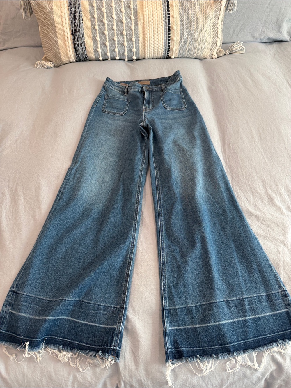 Kut from the Kloth Medium Wash Wide-Leg Flare Jeans